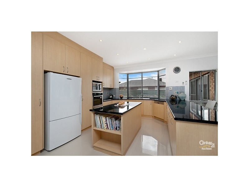 4 Dene Street, Walkley Heights SA 5098