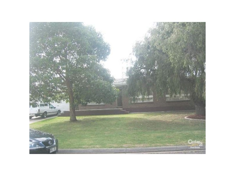 17 Trim Drive, Ridgehaven SA 5097