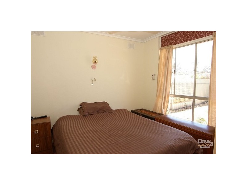 22 Hawke Crescent, Salisbury East SA 5109