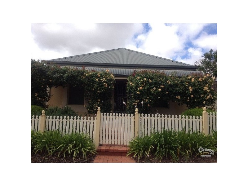 4 Lake Frome Place, Greenwith SA 5125