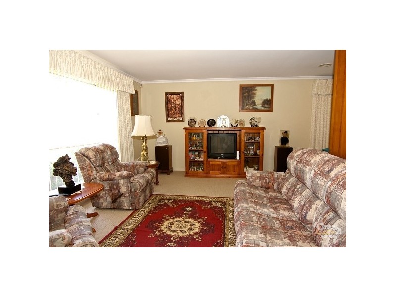 26 Hawke Crescent, Salisbury East SA 5109