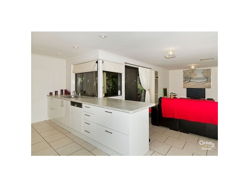 23 Sturt Rd, Valley View SA 5093