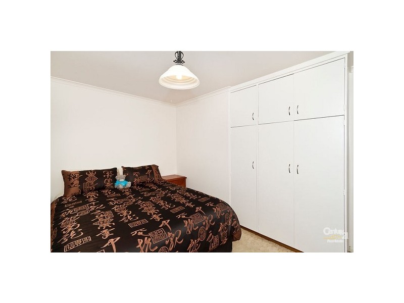 23 Sturt Rd, Valley View SA 5093