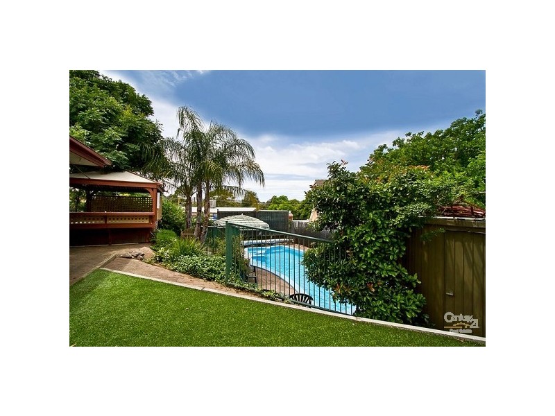 23 Sturt Rd, Valley View SA 5093