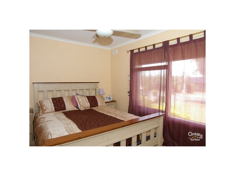 7 Sunburt Street, Ingle Farm SA 5098