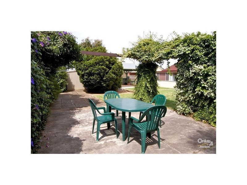 7 Sunburt Street, Ingle Farm SA 5098