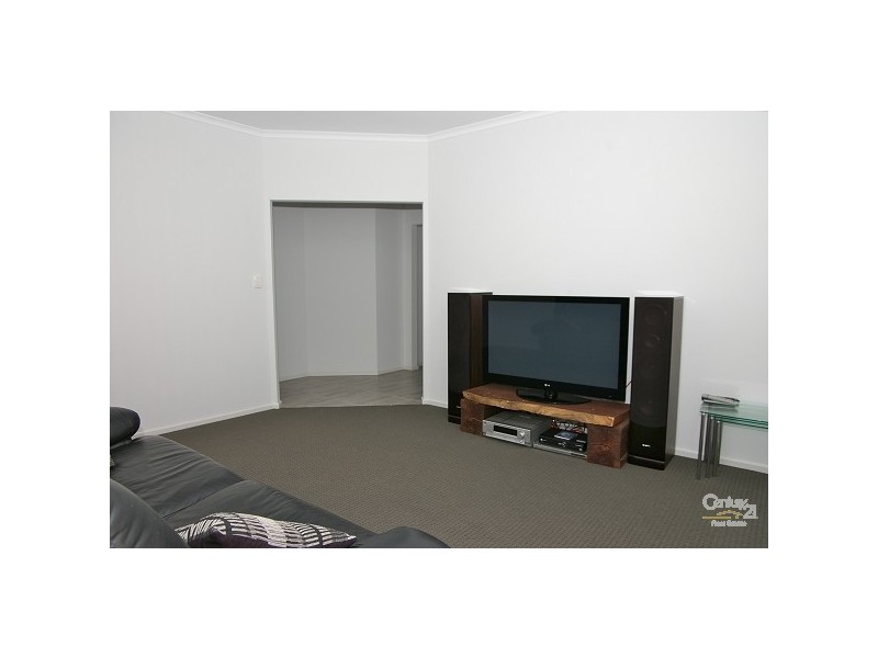 17b Maidos Grove, Valley View SA 5093