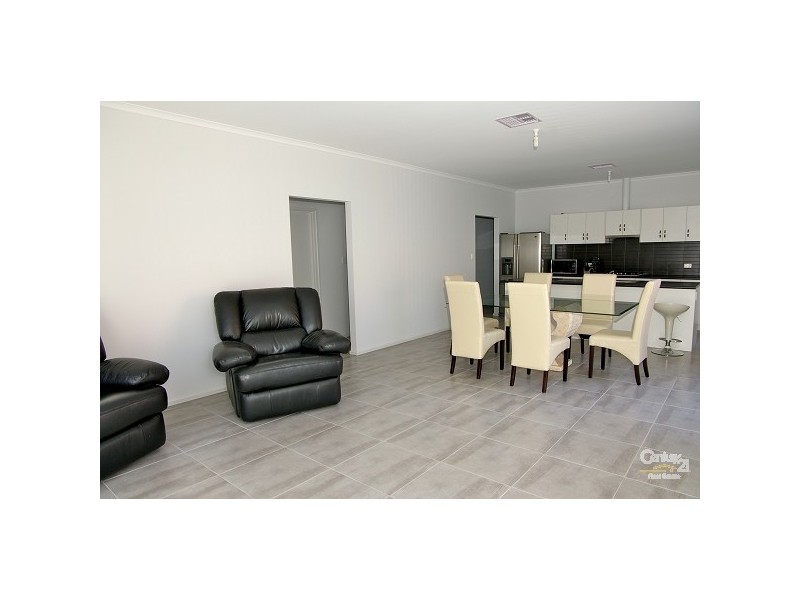 17b Maidos Grove, Valley View SA 5093