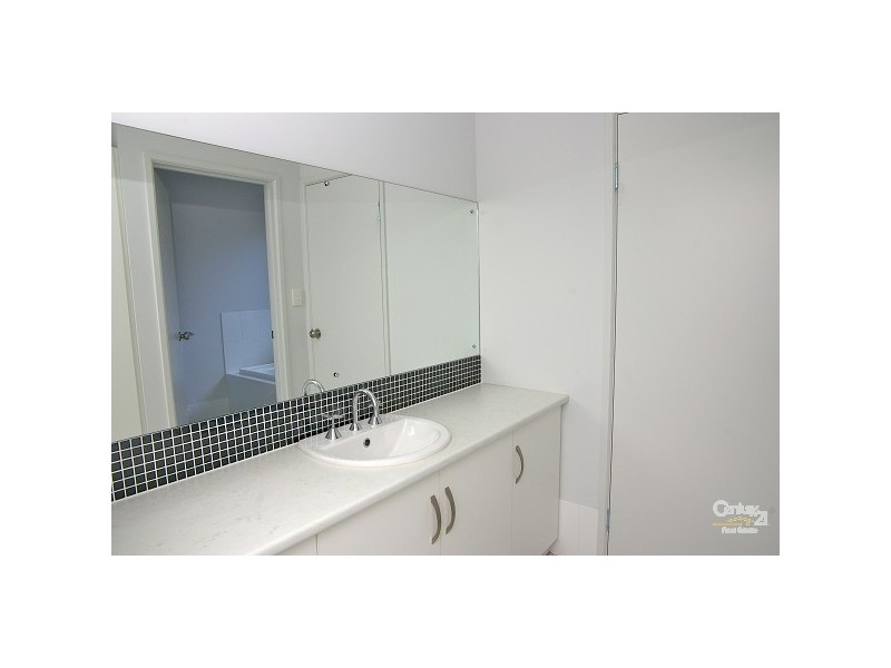 17b Maidos Grove, Valley View SA 5093
