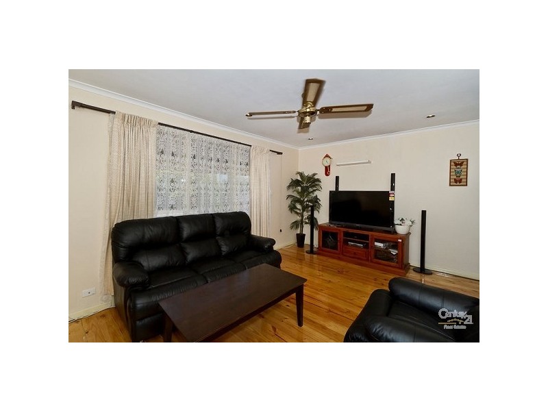 4 Barton Court, St Agnes SA 5097