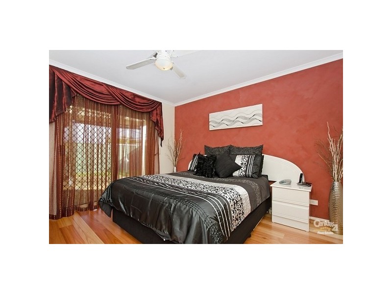 9 Bushman Drive, Walkley Heights SA 5098