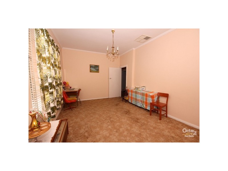 14 Thain Avenue, Findon SA 5023