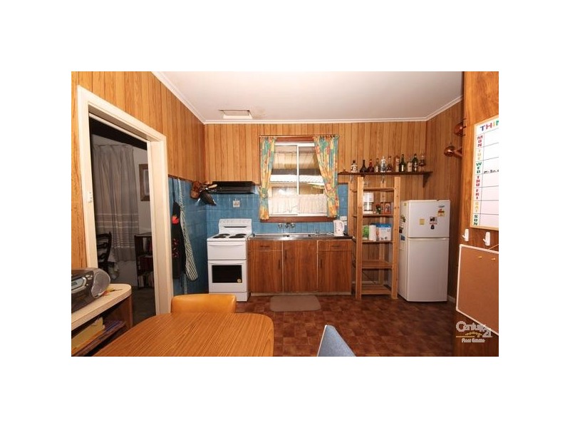 8 Crisp Road, Elizabeth Downs SA 5113