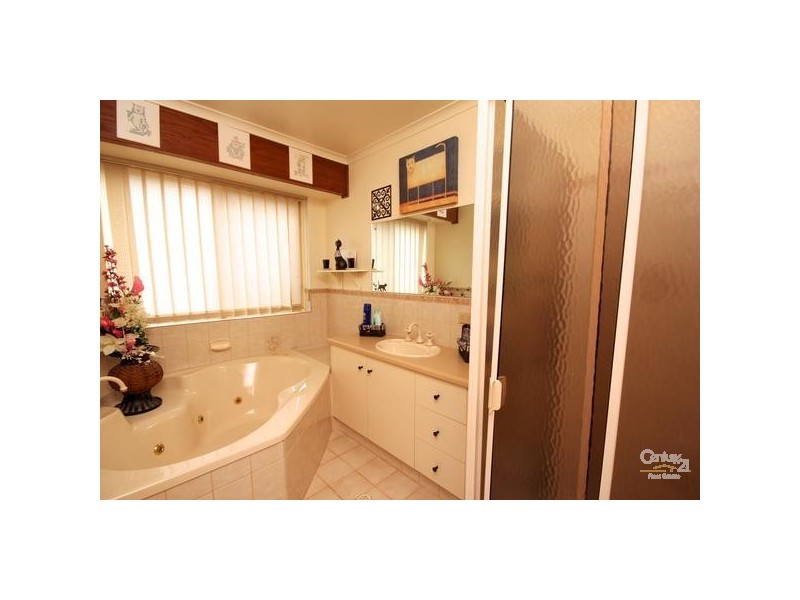 26 Lukin Crescent, Golden Grove SA 5125