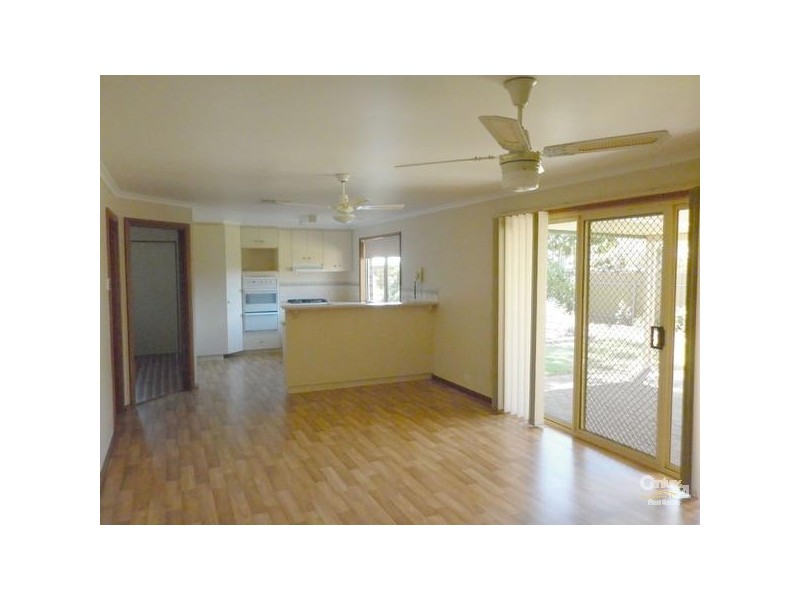 8 Vendetta Drive, Salisbury Heights SA 5109