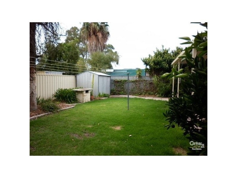 8 Wahroonga Avenue, Valley View SA 5093