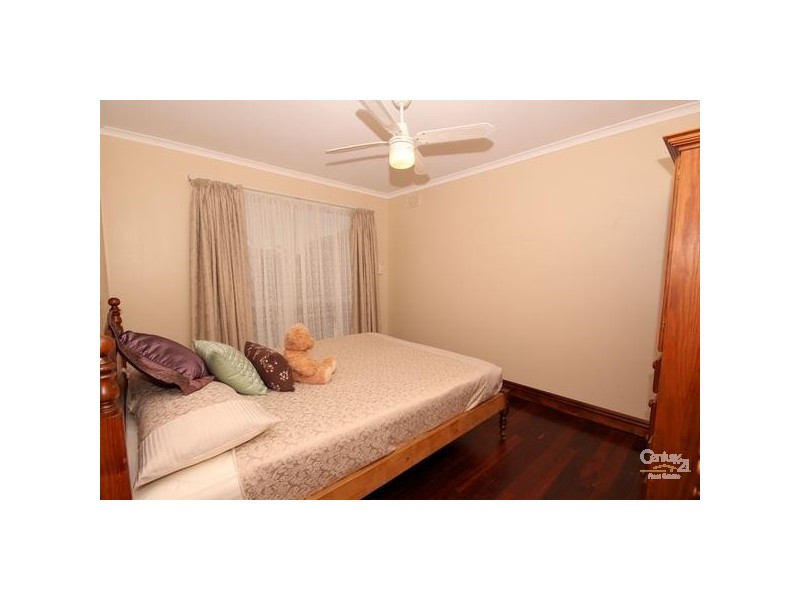 13 Pangari Drive, Fairview Park SA 5126