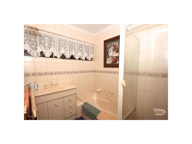 13 Pangari Drive, Fairview Park SA 5126