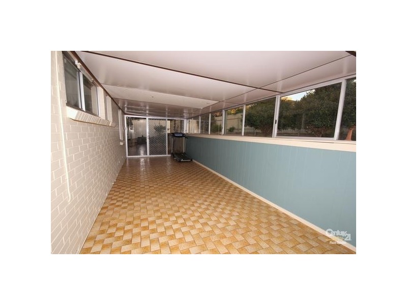 13 Pangari Drive, Fairview Park SA 5126