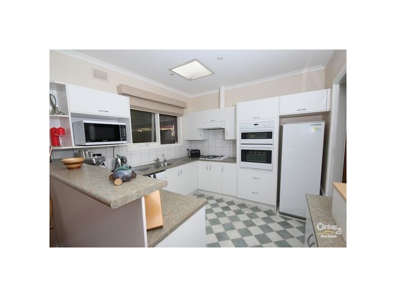 10 Folkstone Street, Para Hills SA 5096