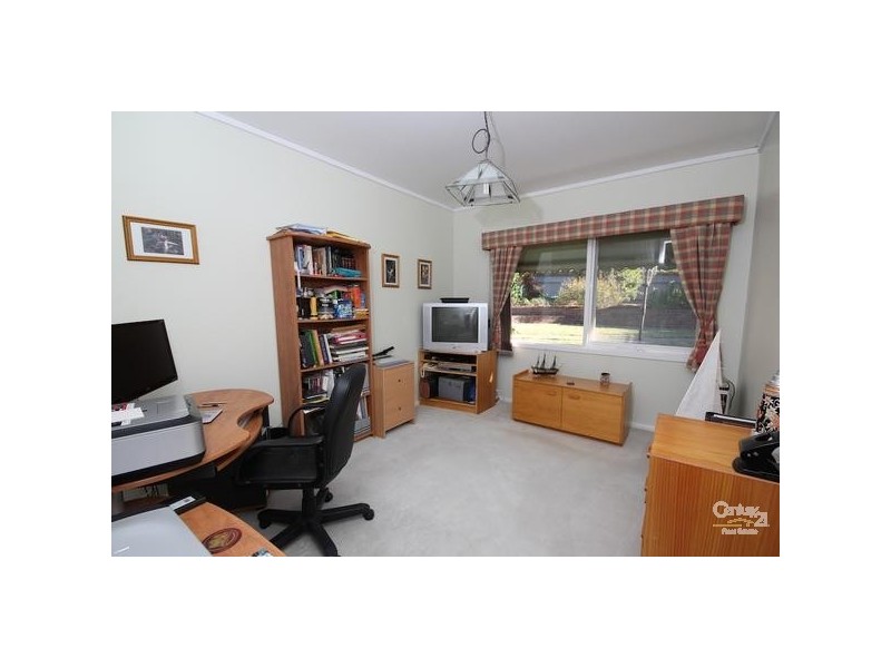 10 Folkstone Street, Para Hills SA 5096