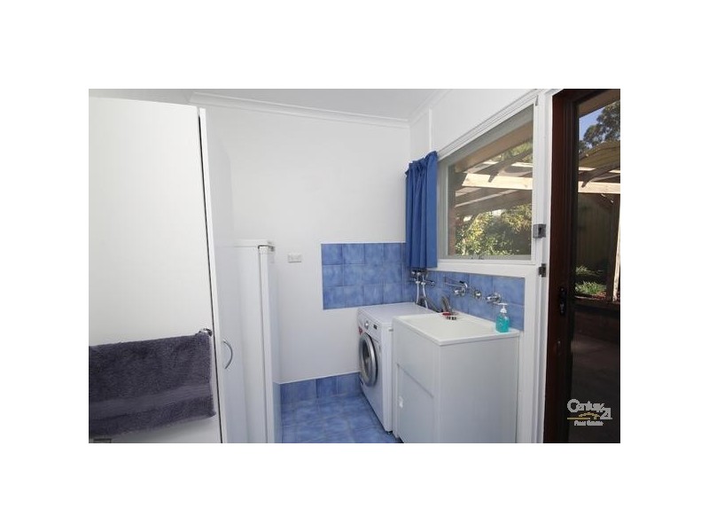 10 Folkstone Street, Para Hills SA 5096