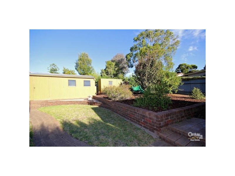 10 Folkstone Street, Para Hills SA 5096