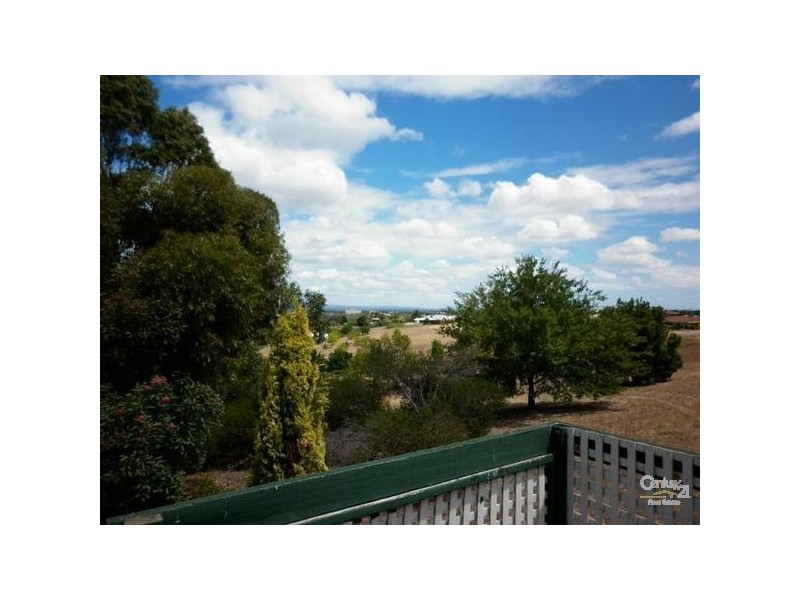 18 Cedric Avenue, Redwood Park SA 5097