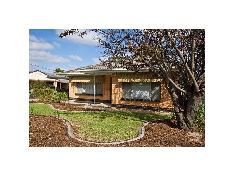 7 Philip Crescent, Valley View SA 5093