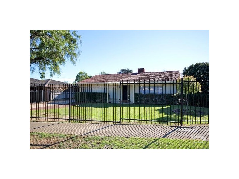15 Claire Street, Ridgehaven SA 5097