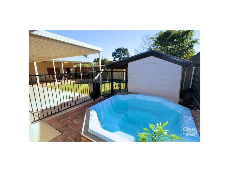 15 Claire Street, Ridgehaven SA 5097