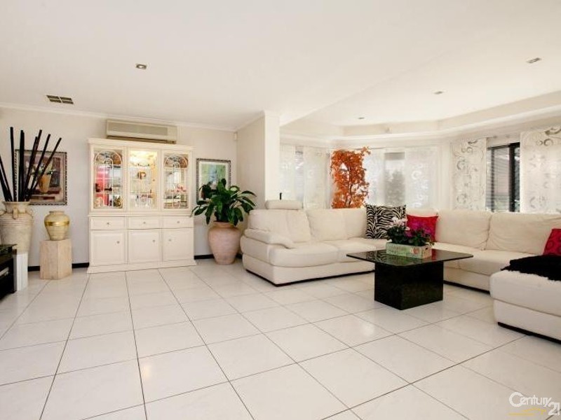 12 Pioneer Ct, Salisbury Heights SA 5109