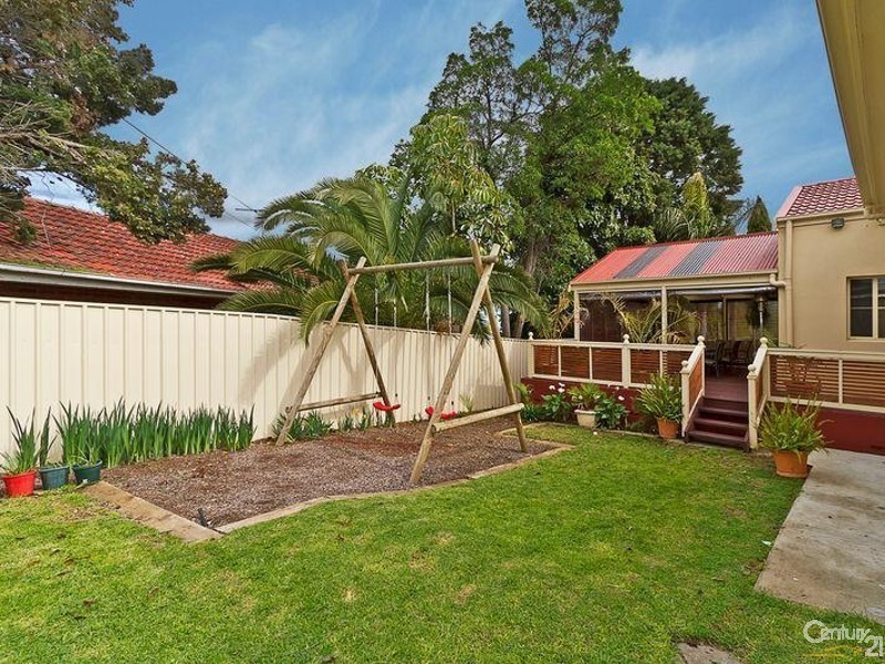 4 Clayton Crescent, Para Hills SA 5096