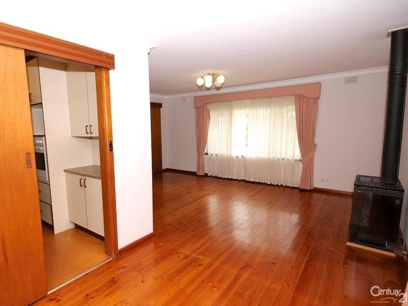 1 Tulip Steet, Ridgehaven SA 5097