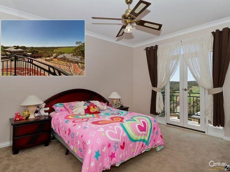 6 Olde Coach Road, Greenwith SA 5125