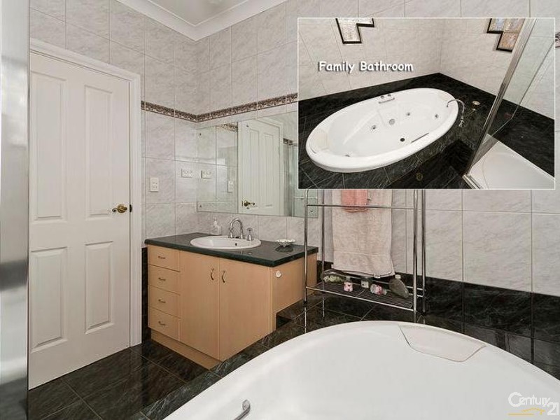 6 Olde Coach Road, Greenwith SA 5125