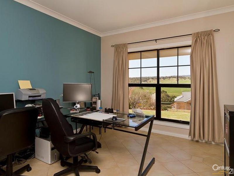 6 Olde Coach Road, Greenwith SA 5125