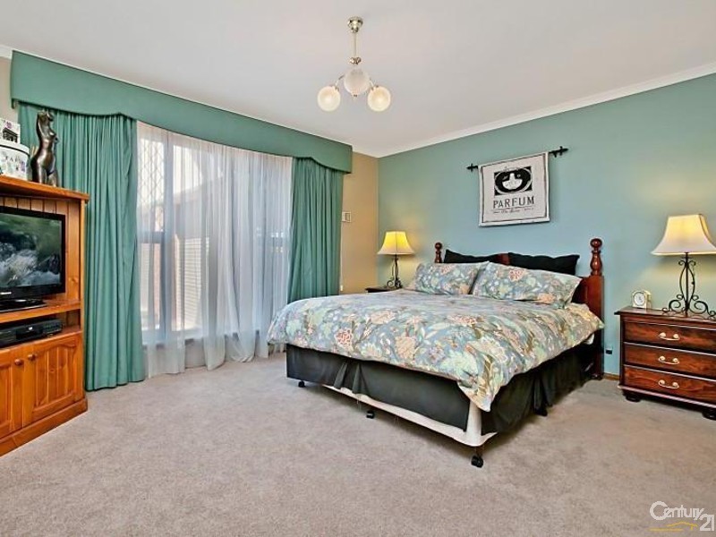 12 Jacquard Court, Greenwith SA 5125