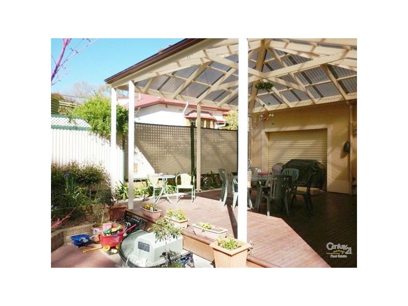 4 William St, Houghton SA 5131