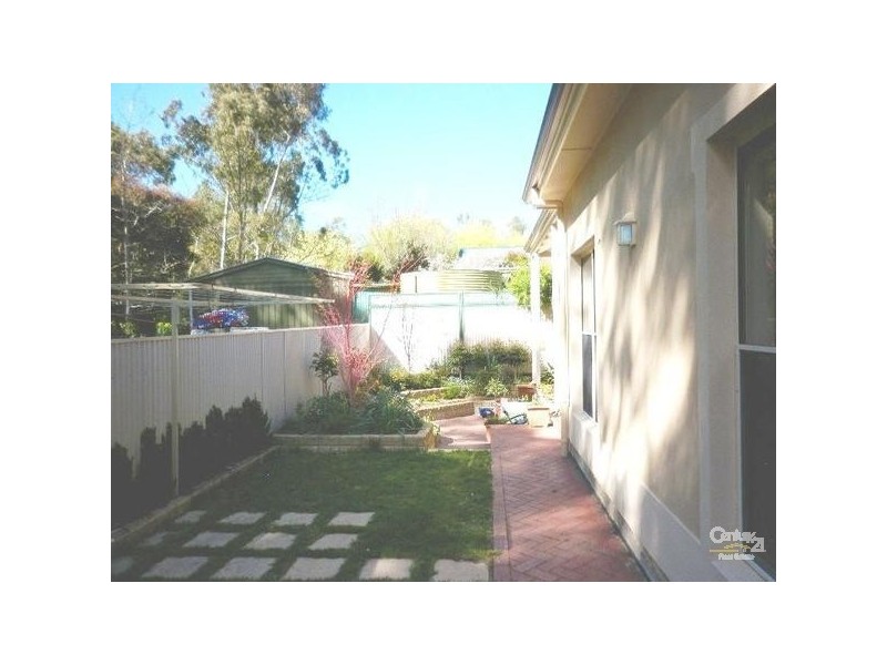 4 William St, Houghton SA 5131