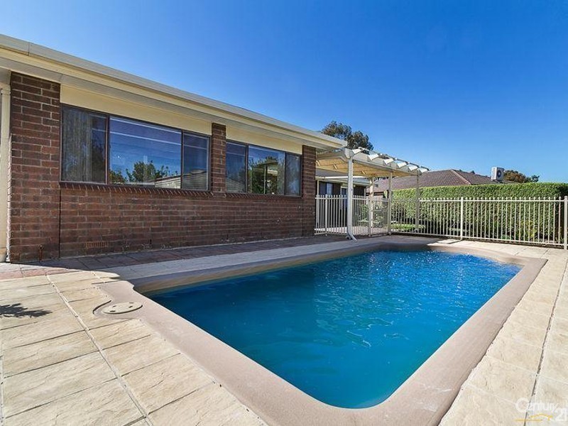 6 Lutyens Avenue, St Agnes SA 5097