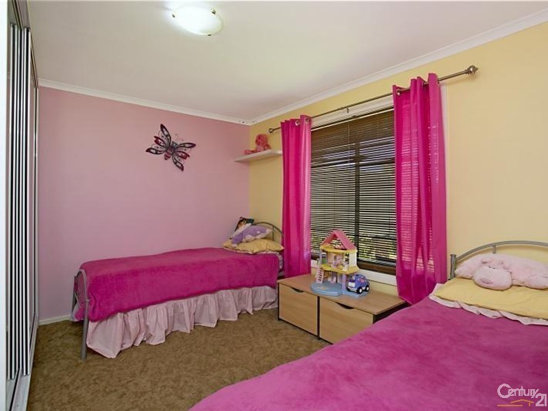 45 Landal Boulevard, Redwood Park SA 5097