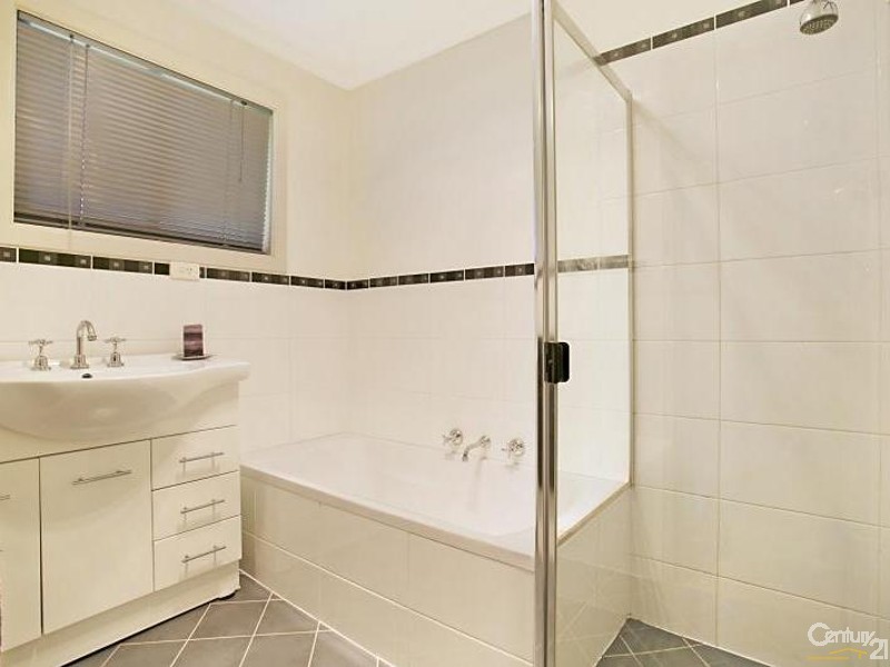 45 Landal Boulevard, Redwood Park SA 5097