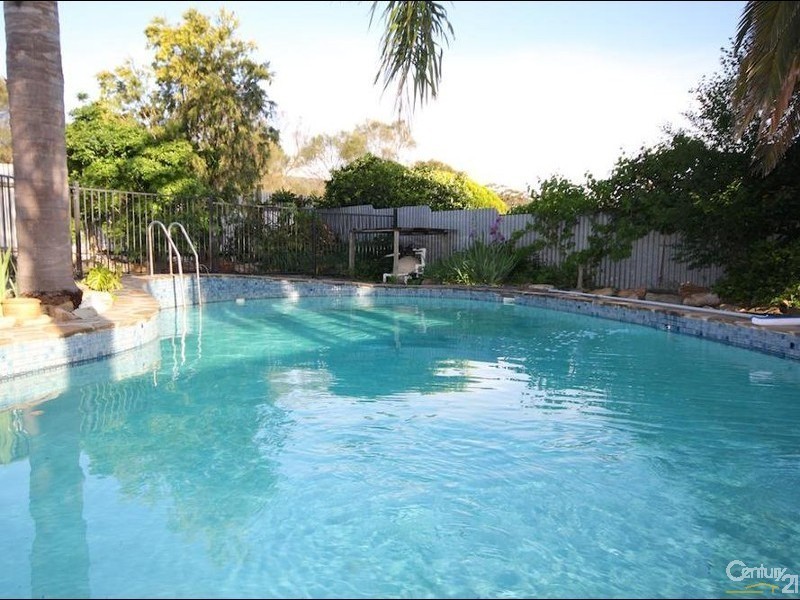 17 Tregeagle Avenue, Tea Tree Gully SA 5091