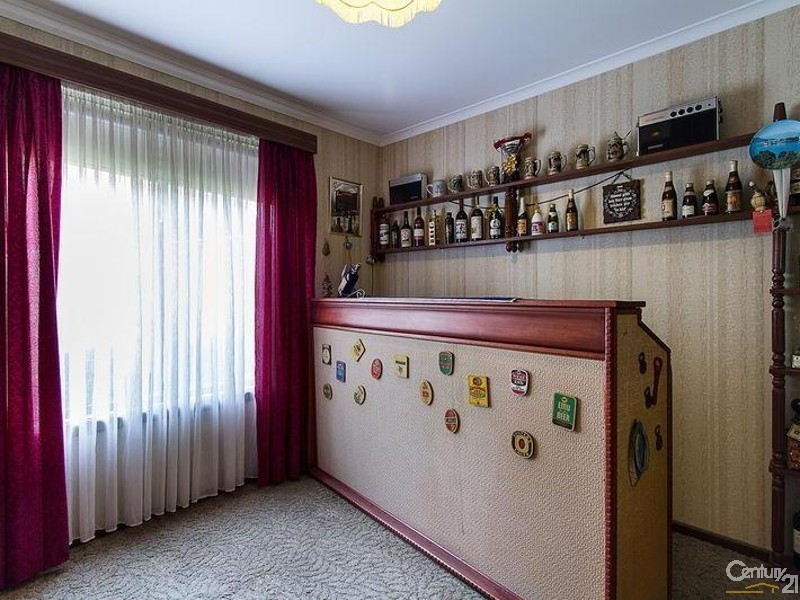 392 Milne Rd, Redwood Park SA 5097