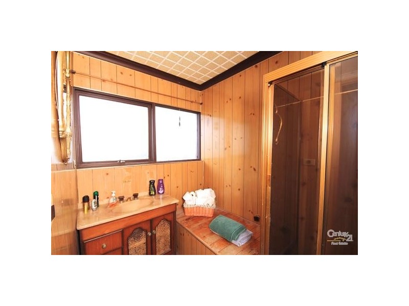 1 Naturi Court, Ridgehaven SA 5097