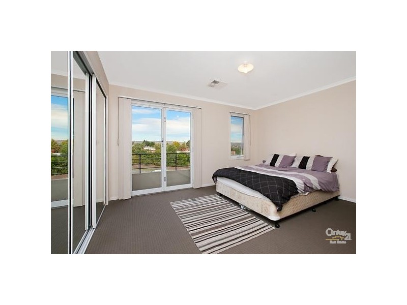 2/4 Merlot Court, Wynn Vale SA 5127