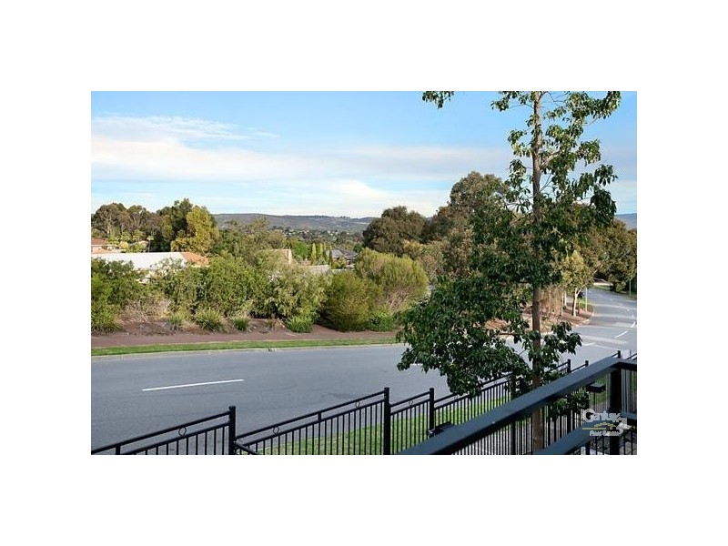 2/4 Merlot Court, Wynn Vale SA 5127