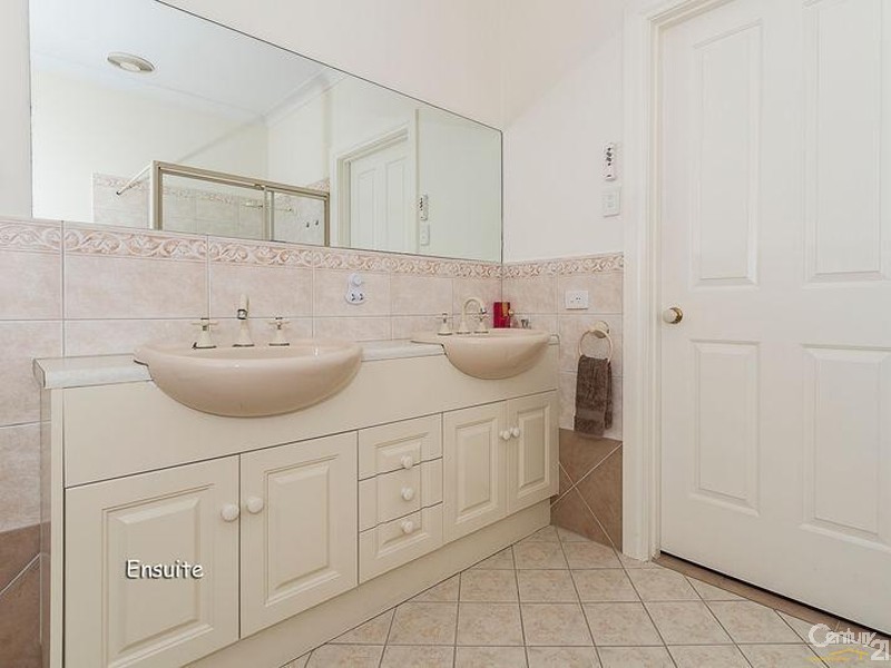 32a Chatswood Grove, Golden Grove SA 5125