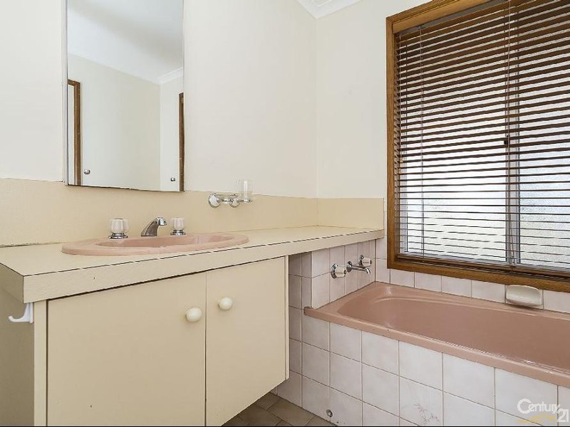 16  Osborne Avenue, Salisbury Plain SA 5109